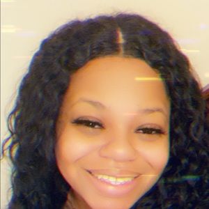 Meet your Posher, Kimberly